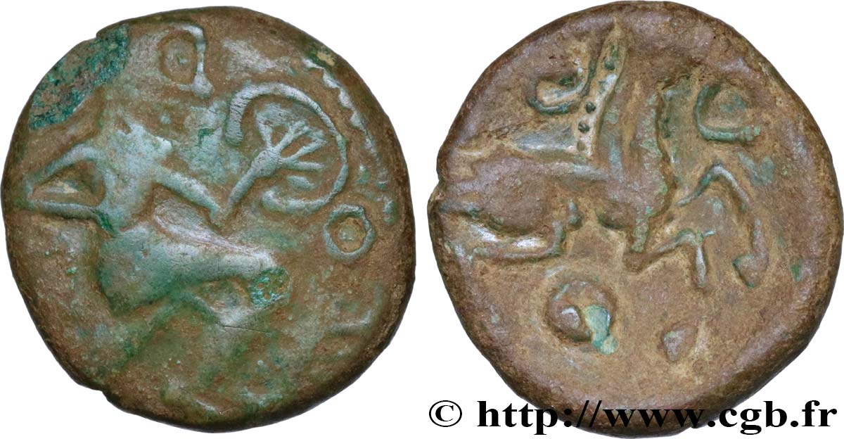GALLIA - BELGICA - BELLOVACI (Región de Beauvais) Bronze au personnage courant et à l’androcéphale BC+/MBC
