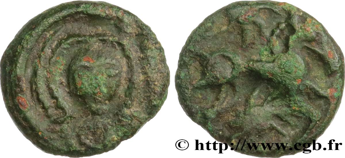 GALLIA - BELGICA - BELLOVACI (Región de Beauvais) Bronze à la petite tête de face BC+