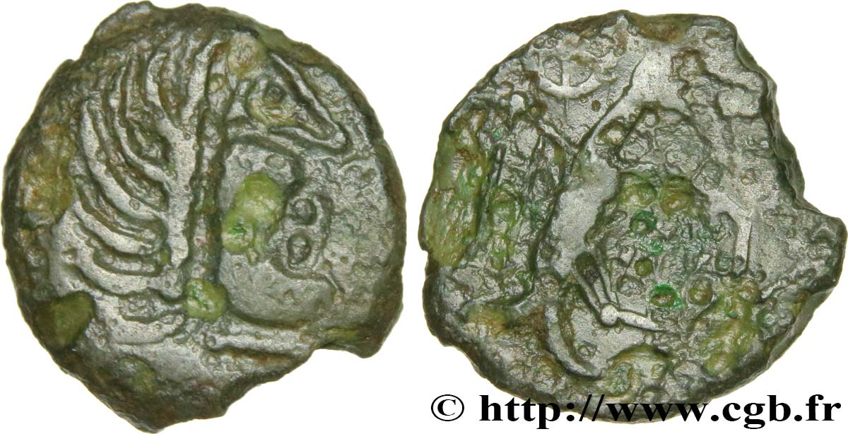 CARNUTES (Région de la Beauce) Bronze à l’aigle et à la rouelle, tête à droite TB