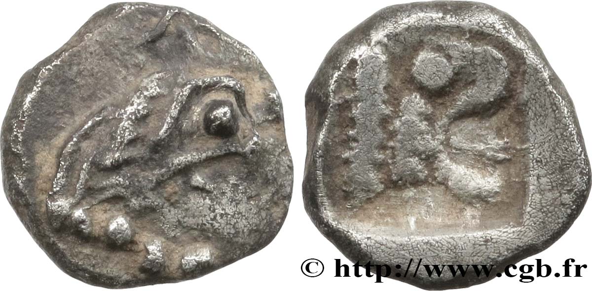 MASSALIA - MARSEILLE Hémiobole du trésor d Auriol à la tête de griffon et à la tête de lion à droite TTB+/TTB