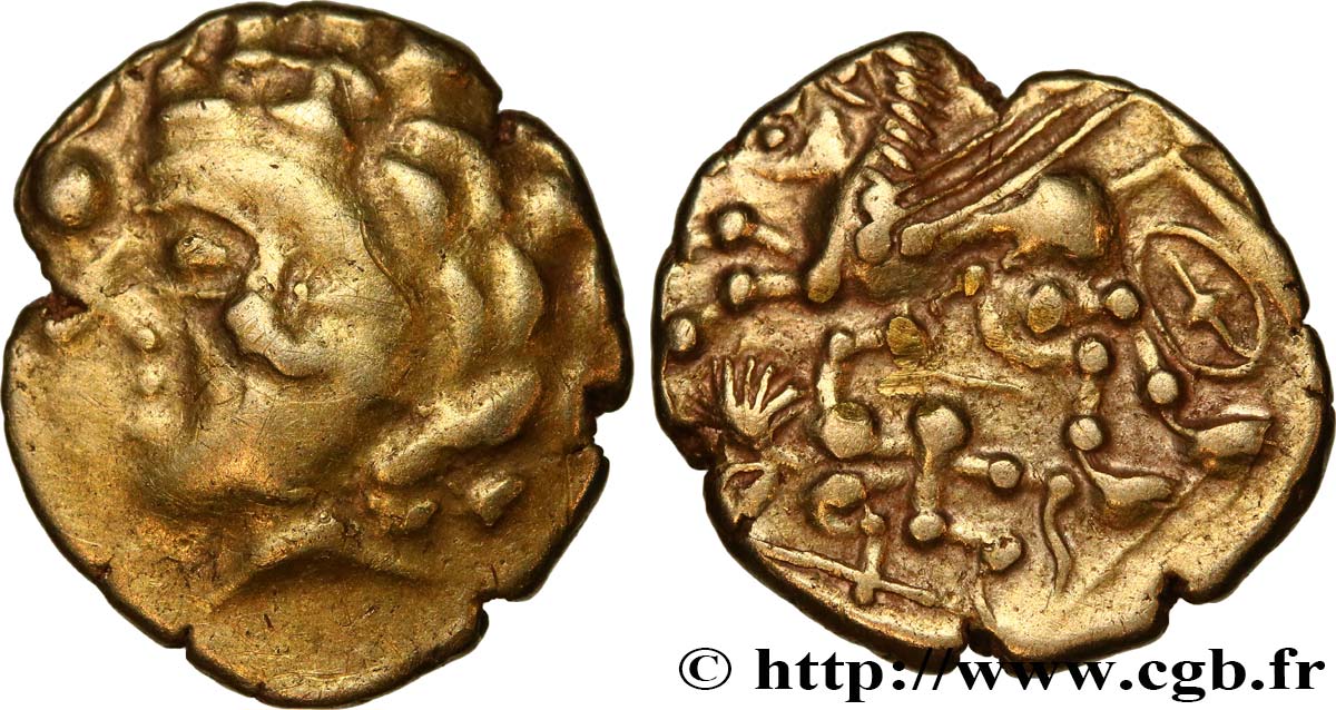 GALLIA - AULERCI CENOMANI (Región de Mans) Quart de statère d or au cheval androcéphale et à la rouelle EBC
