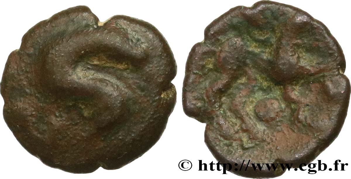AMBIENS (Région d Amiens) Bronze au monstre marin TB+