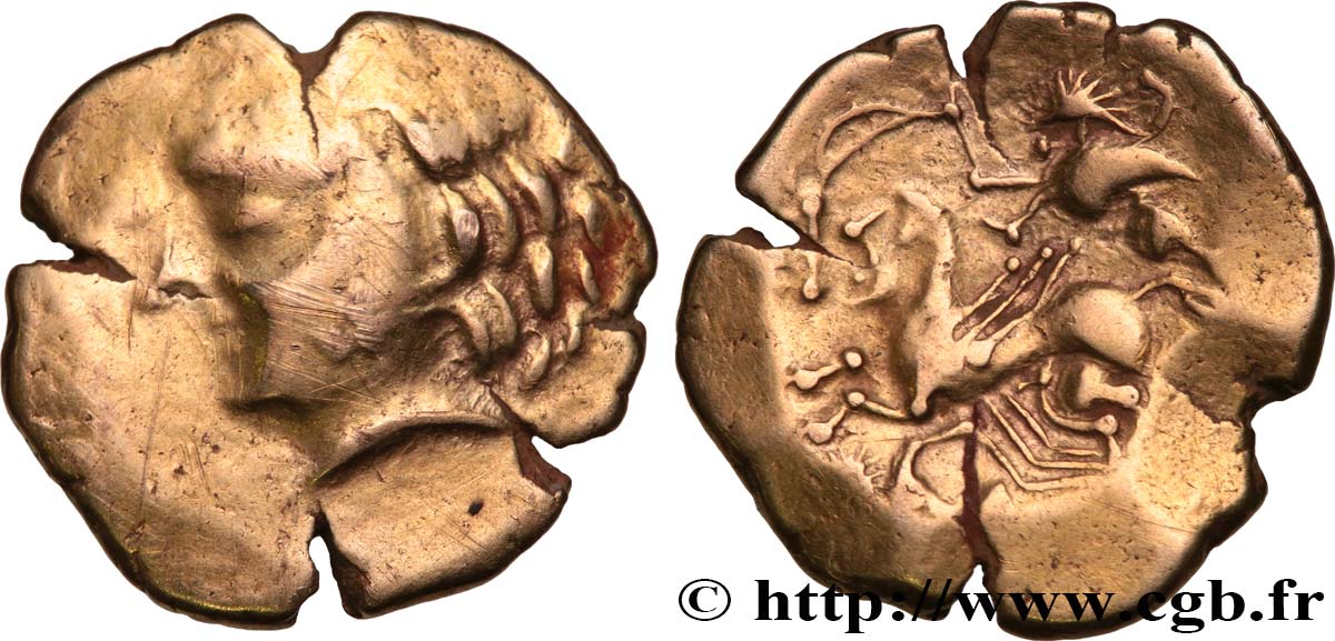 GALLIA - AULERCI CENOMANI (Región de Mans) Statère d or au cheval androcéphale et au personnage allongé, aux deux armes  BC+/MBC