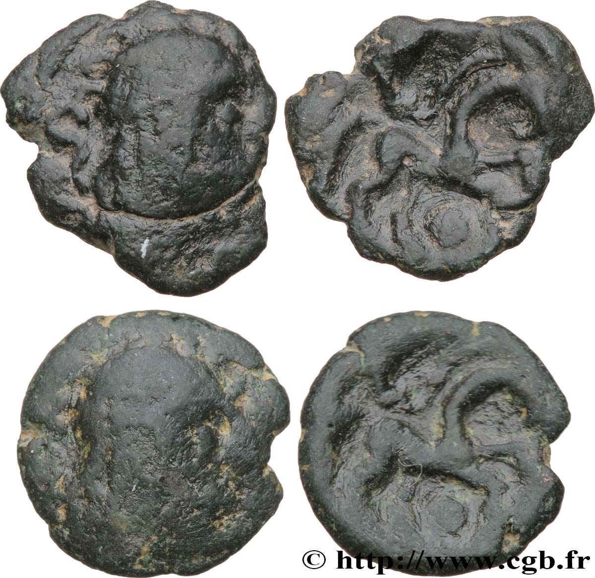 GALLIA BELGICA - AMBIANI (Región de Amiens) Lot de deux bronzes au cheval et à la tête aux cheveux calamistrés BC