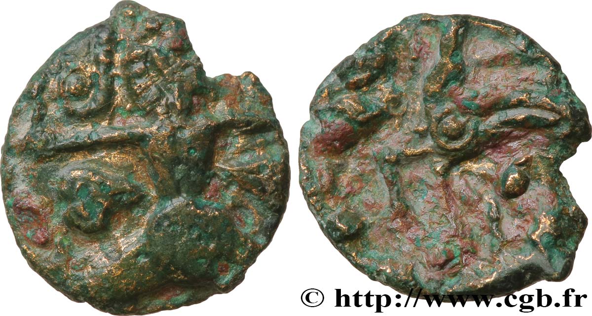 GALLIA BELGICA - BELLOVACI (Area of Beauvais) Bronze au personnage courant, à l’oiseau et à la rouelle VF