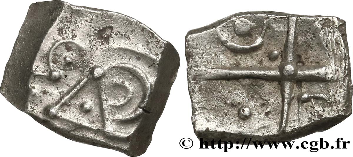 CADURQUES (région de Cahors) Drachme “à la tête triangulaire”, S. 118 TTB+