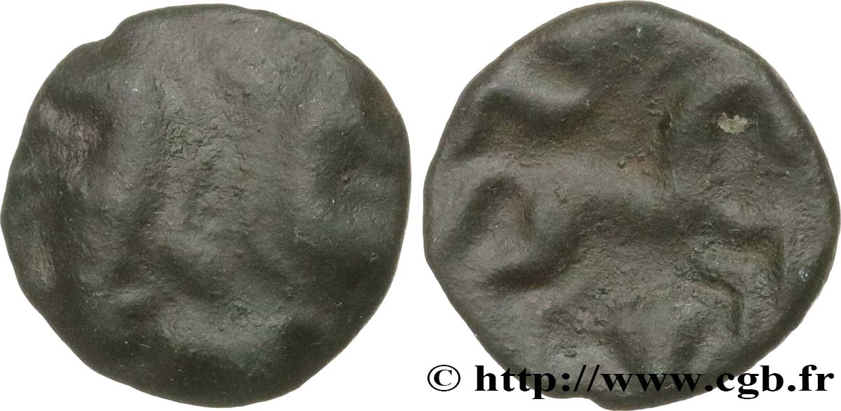 GALLIA BELGICA - AMBIANI (Area of Amiens) Bronze aux sangliers affrontés VF