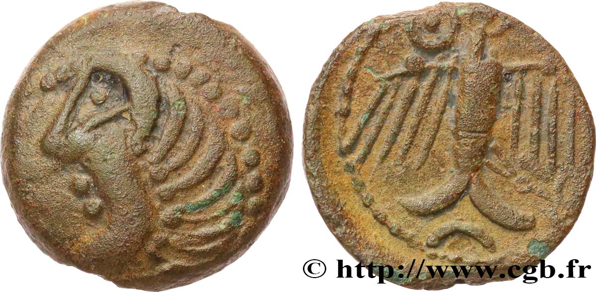 GALLIA - CARNUTES (Región de la Beauce) Bronze à l’aigle et à la rouelle, tête à gauche MBC
