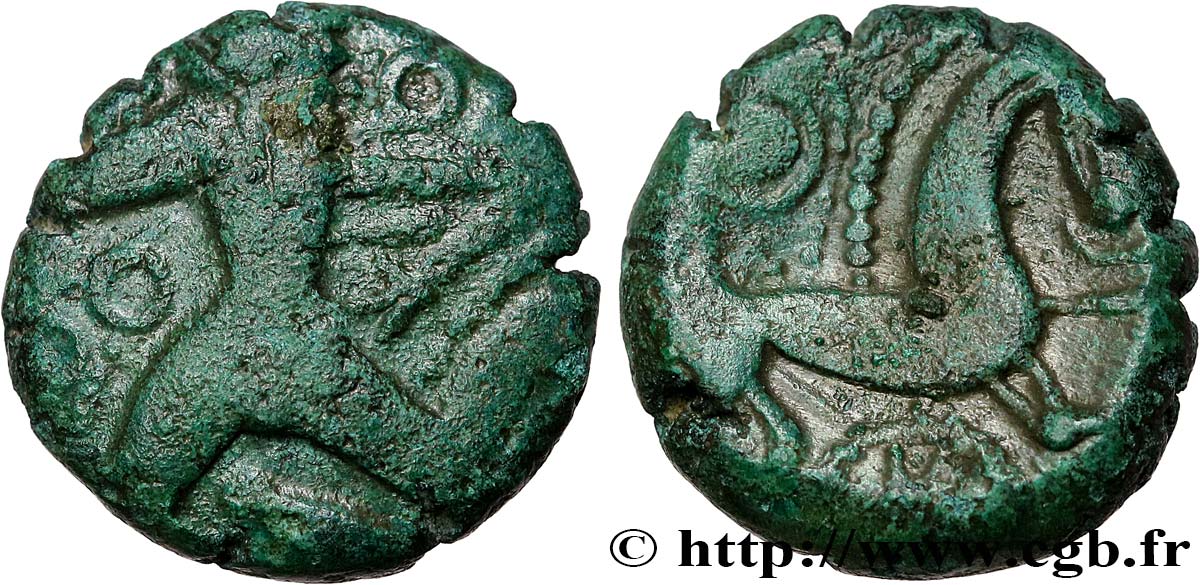 BELLOVAQUES (Région de Beauvais) Bronze au personnage courant à gauche, revers à la rouelle TTB+/TTB