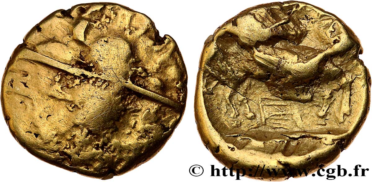 VENETI (Región de Vannes) Quart de statère d’or “de Ploërmel”, à l’étendard BC+