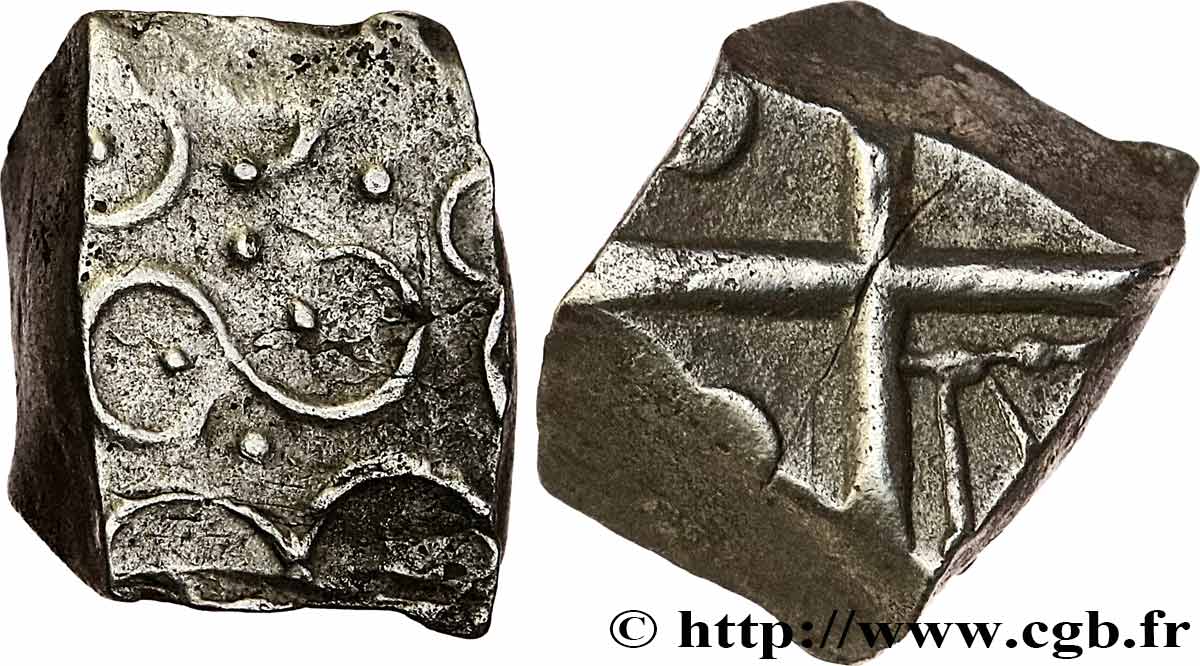 CADURQUES (région de Cahors) Drachme assimilée “à la tête triangulaire”, S. 390 TTB/TTB+