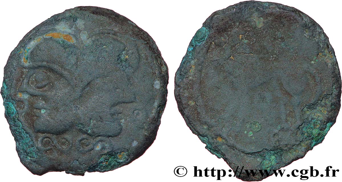 SUESSIONS (région de Soissons) Bronze à la tête janiforme, classe II aux annelets pointés TTB/B+