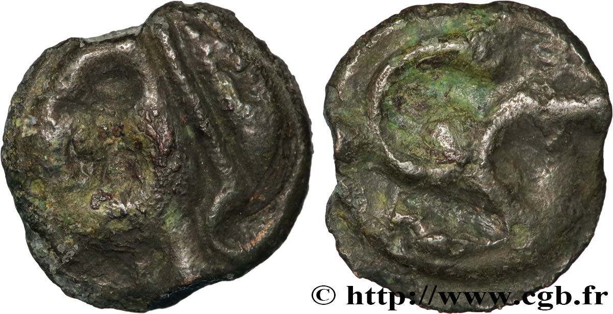 GALLIA - ÆDUI (BIBRACTE, Area of the Mont-Beuvray) Potin à l’hippocampe, tête casquée VF