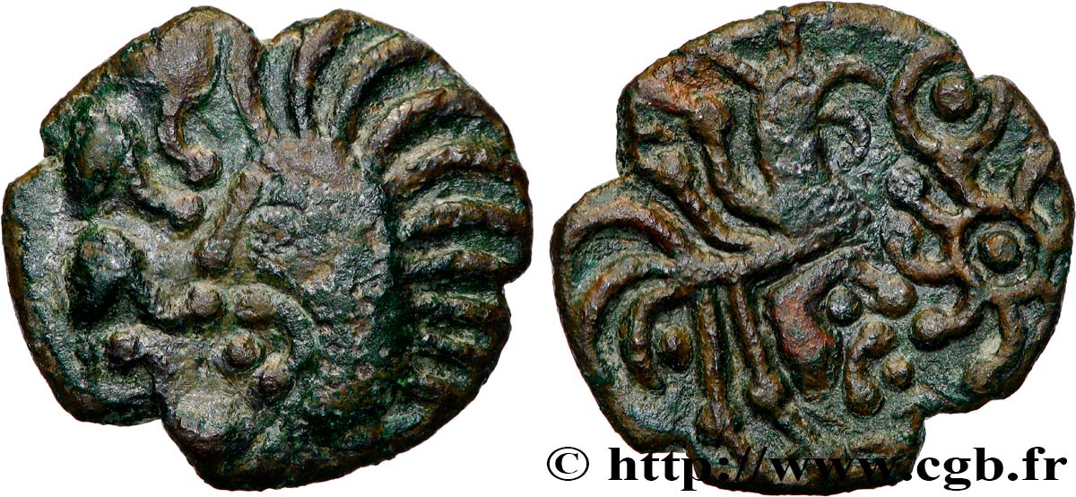 GALLIA - BELGICA - BELLOVACI (Región de Beauvais) Bronze au coq à tête humaine MBC+