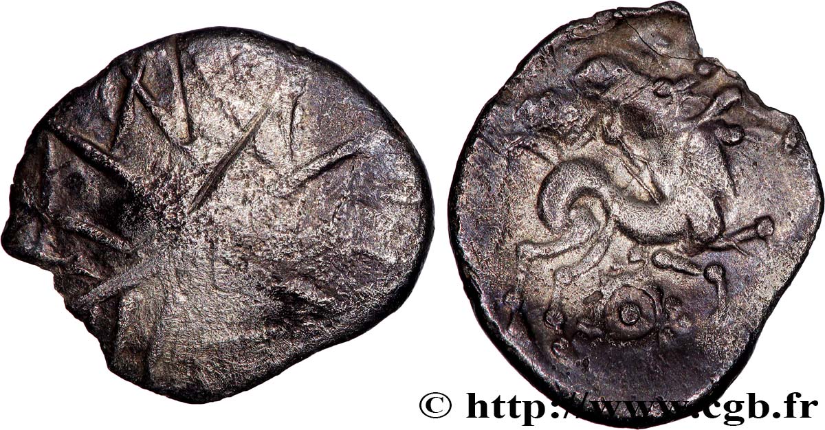 GALLIA - MID-WESTERN, UNSPECIFIED Drachme aux lignes entremêlées, revers à l’aurige - fourrée XF