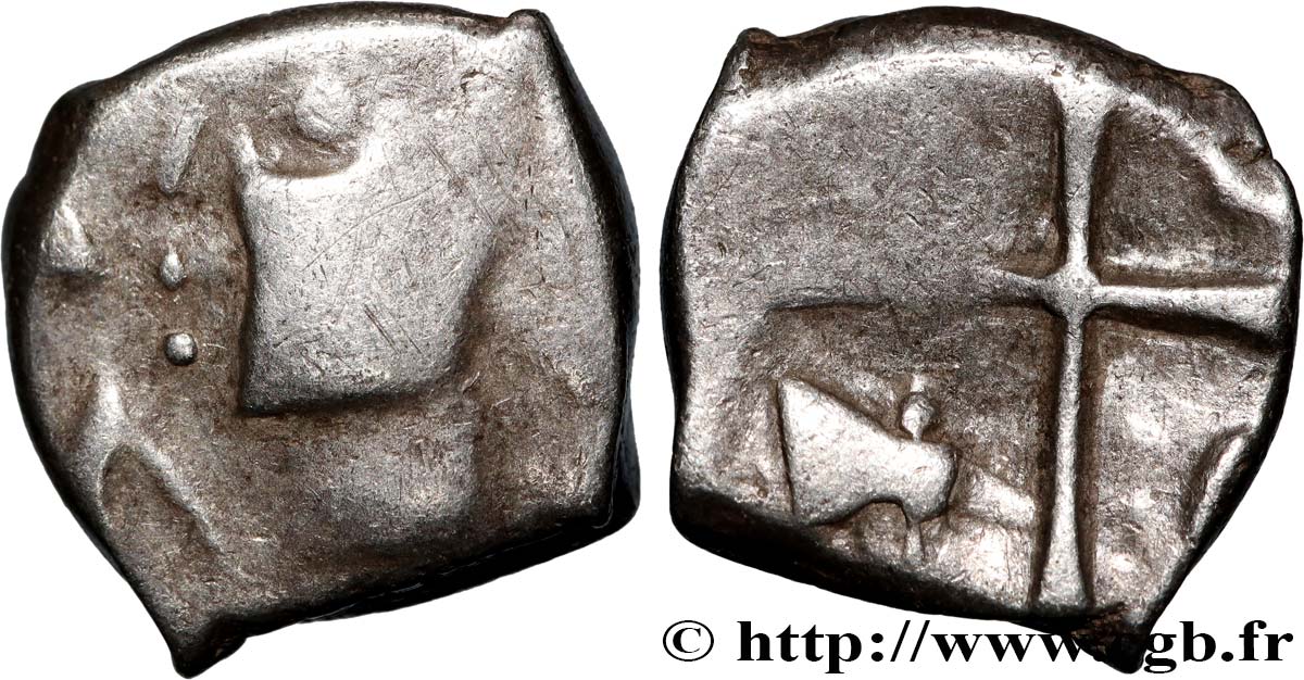 GALLIA - SUDOESTE DE LA GALLIA - VOLCÆ TECTOSAGES (Región de Tolosa) Drachme “à la tête cubiste”, S. 1 BC+