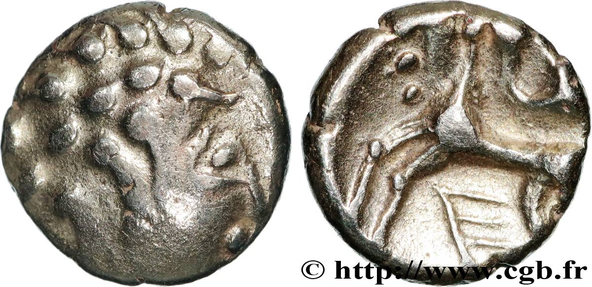 CARNUTES (Région de la Beauce) Quart de statère d’or pâle, DT. 2351 TTB