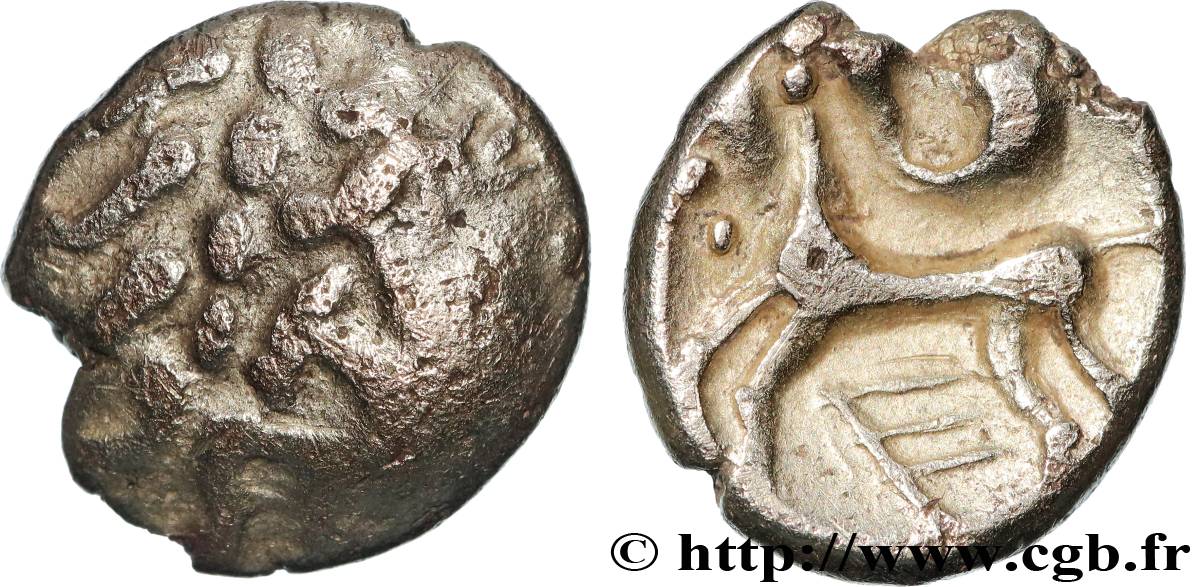 GALLIA - CARNUTES (Area of the Beauce) Quart de statère d’or pâle, DT. 2351 VF/XF