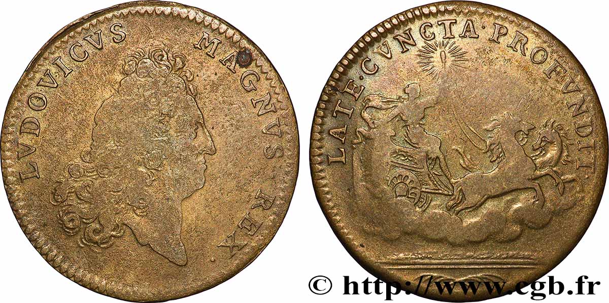 LOUIS XIV LE GRAND ou LE ROI SOLEIL Elle déploie largement tous ses bienfaits TB