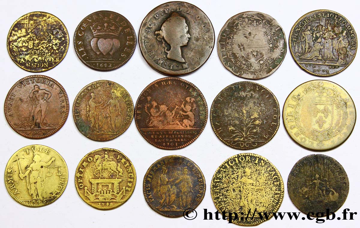 LOTS Lot de quinze jetons royaux, métaux et états divers 
