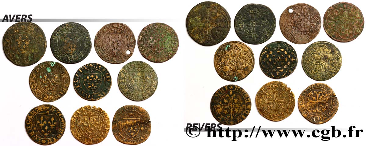 LOTS Lot de dix jetons du Moyen-Âge états et métaux divers, type aux fleurs de lys 