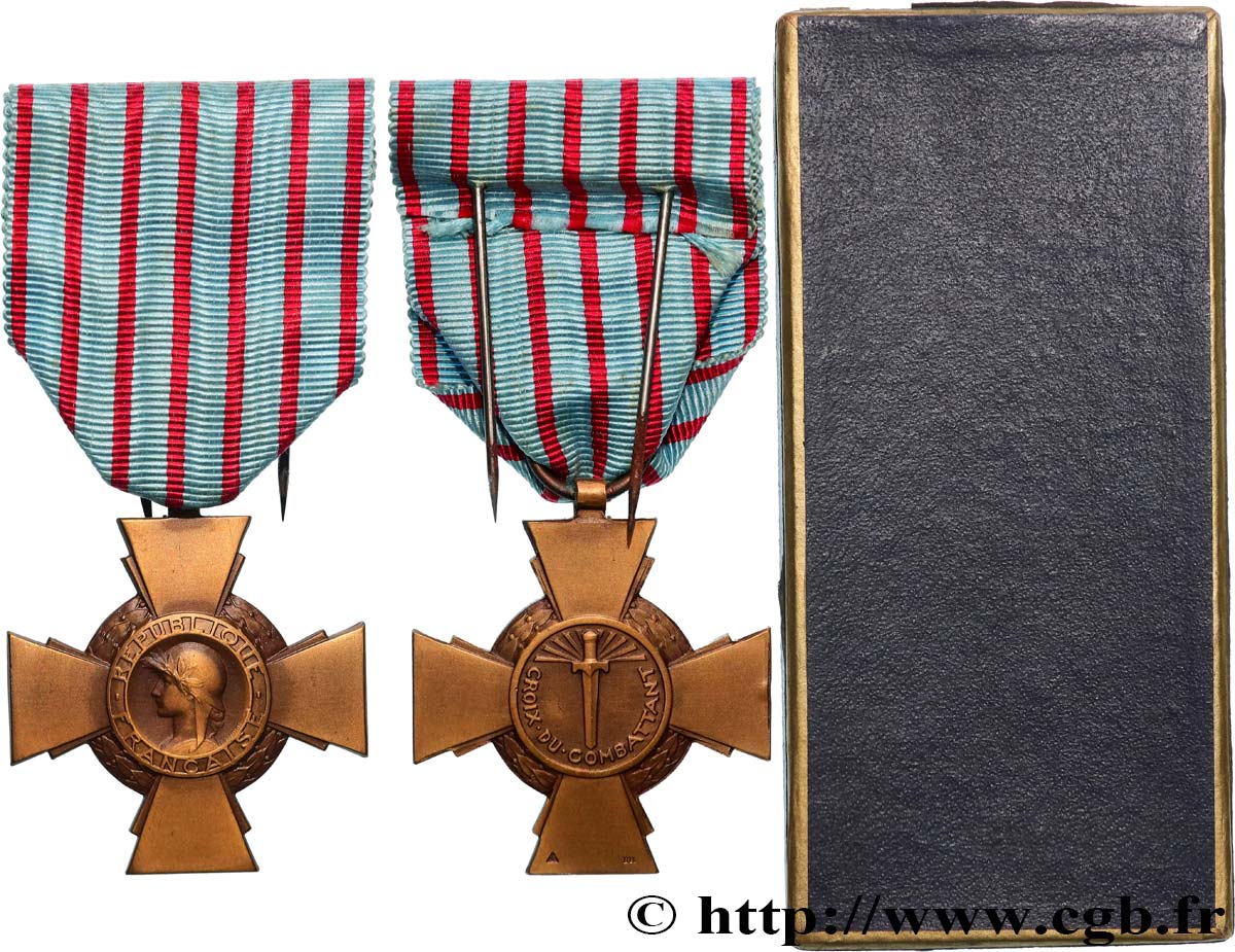 TROISIÈME RÉPUBLIQUE Croix du combattant SUP