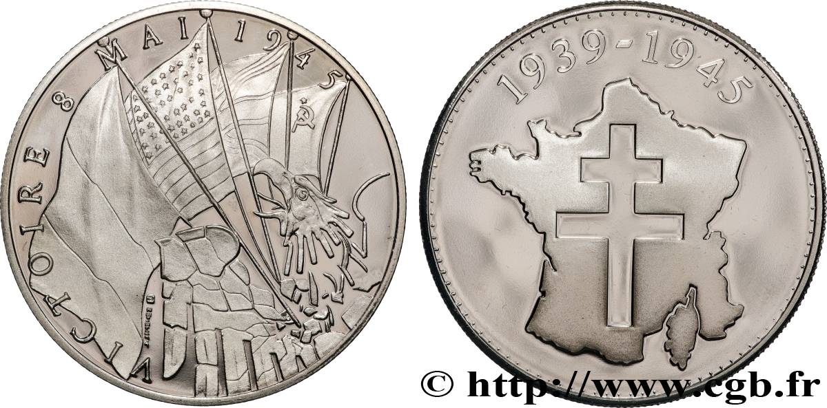 V REPUBLIC Médaille commémorative, Victoire 8 mais 1945 AU