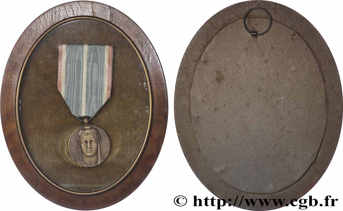 IV REPUBLIC Médaille commémorative de l Occupation de la Rhénanie et de la Ruhr XF