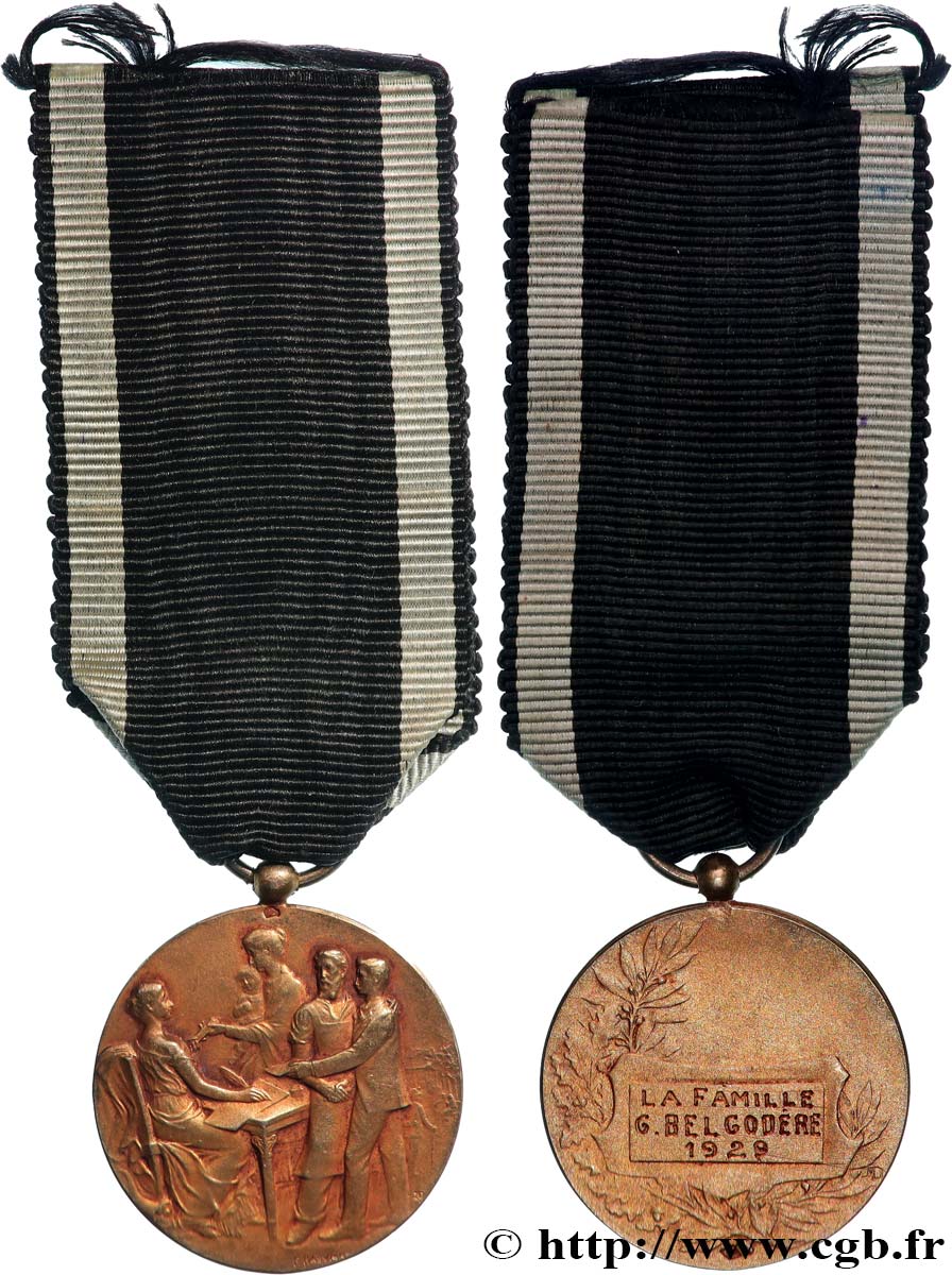 ASSURANCES Médaille, Société de Secours Mutuels, La Famille TTB+