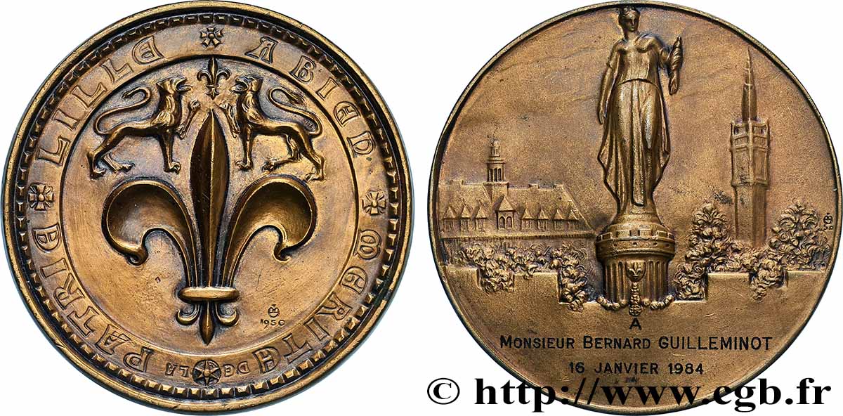 V REPUBLIC Médaille de récompense AU