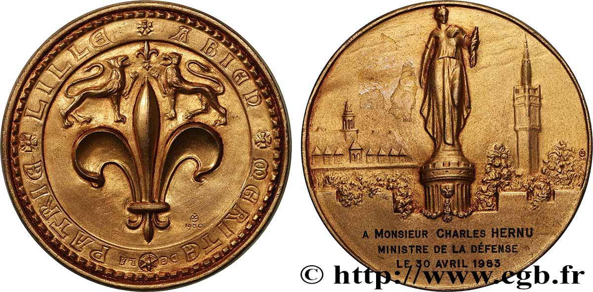 V REPUBLIC Médaille de récompense AU