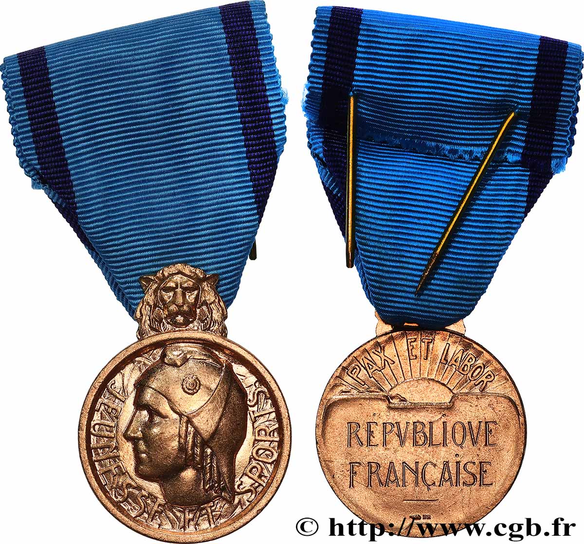 CINQUIÈME RÉPUBLIQUE Médaille de la jeunesse, des sports et de l&nbsp;engagement associatif TTB+