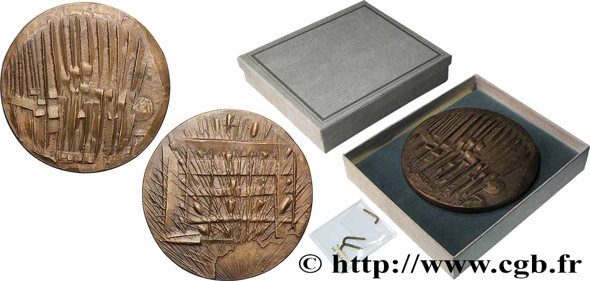 CINQUIÈME RÉPUBLIQUE Fonte, Matutinale, Exemplaire Éditeur SUP