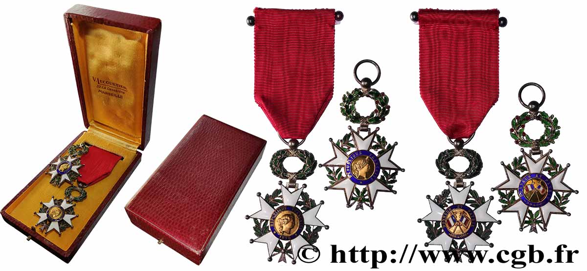 TROISIÈME RÉPUBLIQUE Lot de deux Légions d’Honneur - Officier et Chevalier TTB+
