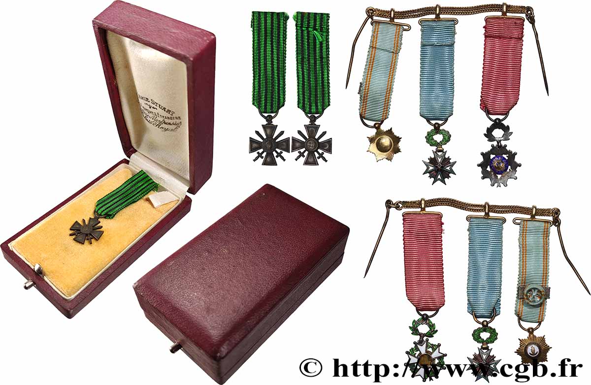 TROISIÈME RÉPUBLIQUE Chaînette de gala portant trois miniatures et une miniature dans son écrin TTB+