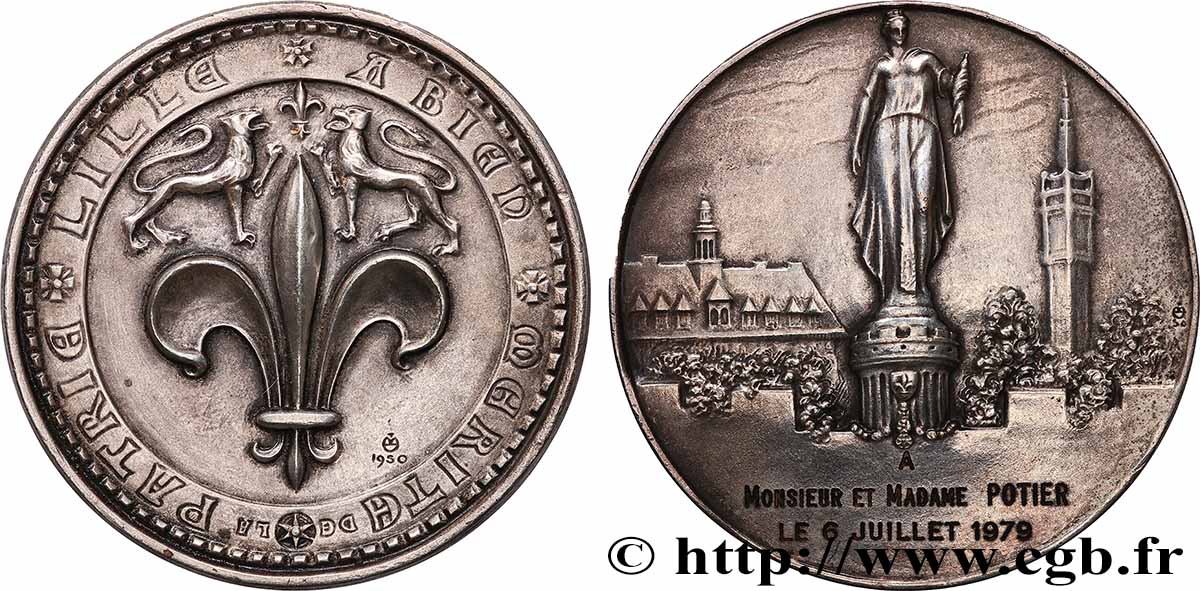 V REPUBLIC Médaille de récompense AU