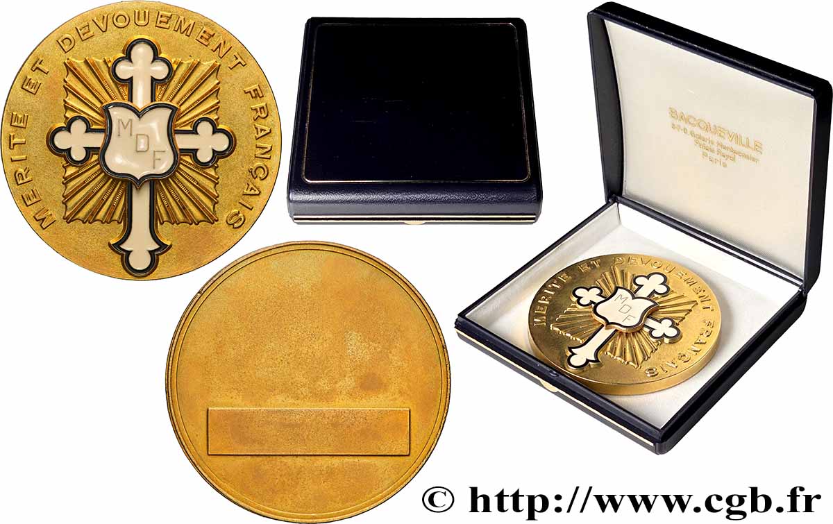 V REPUBLIC Médaille, Courage Dévouement Mérite AU