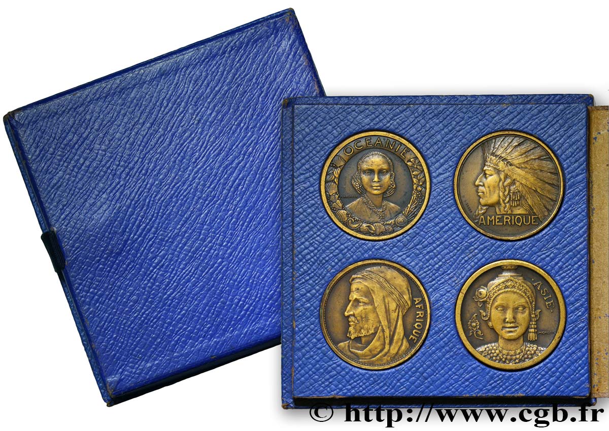 III REPUBLIC Coffret des 4 médailles de l’Exposition coloniale AU