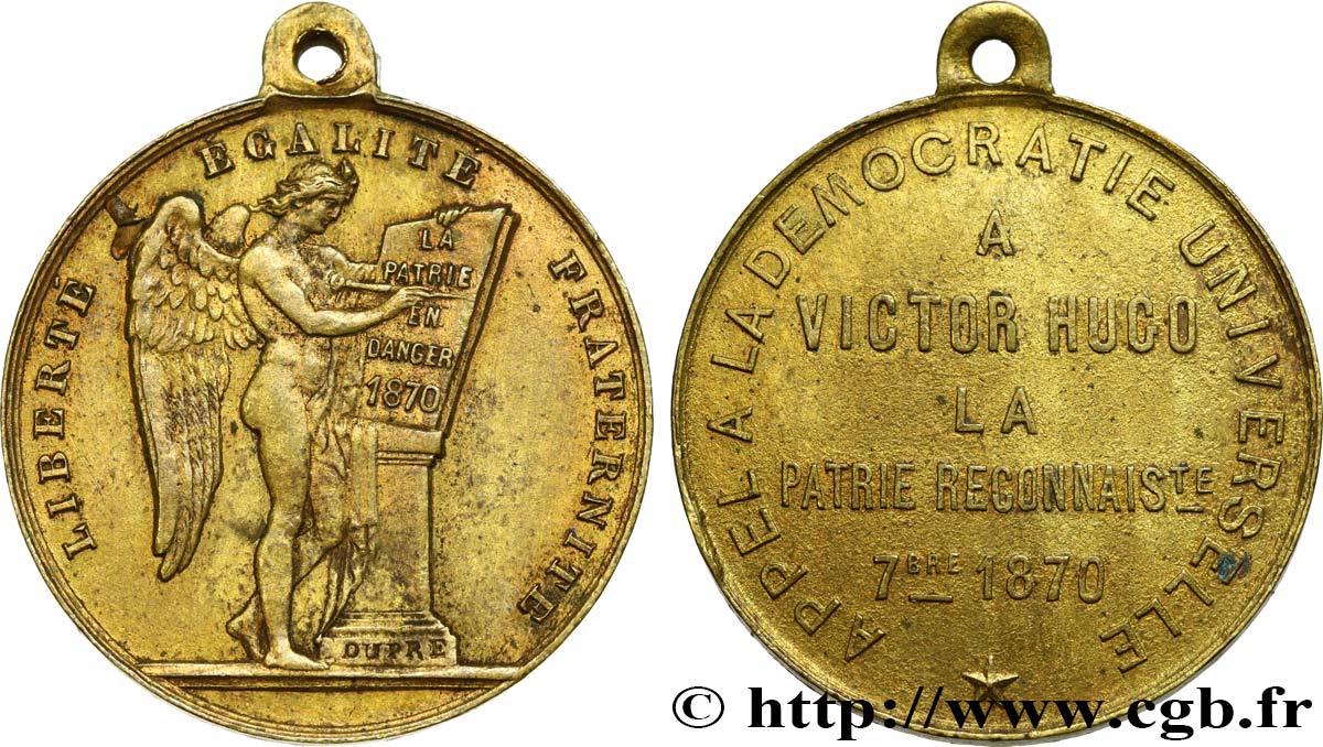 TROISIÈME RÉPUBLIQUE Médaille d’appel à la démocratie universelle à Victor Hugo TTB