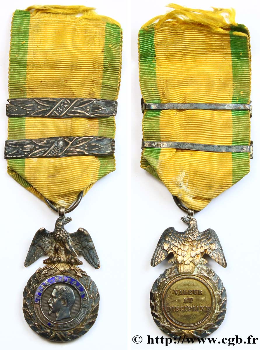 Diplôme et sa médaille MILITAIRE valeurs et discipline 1931-1932
