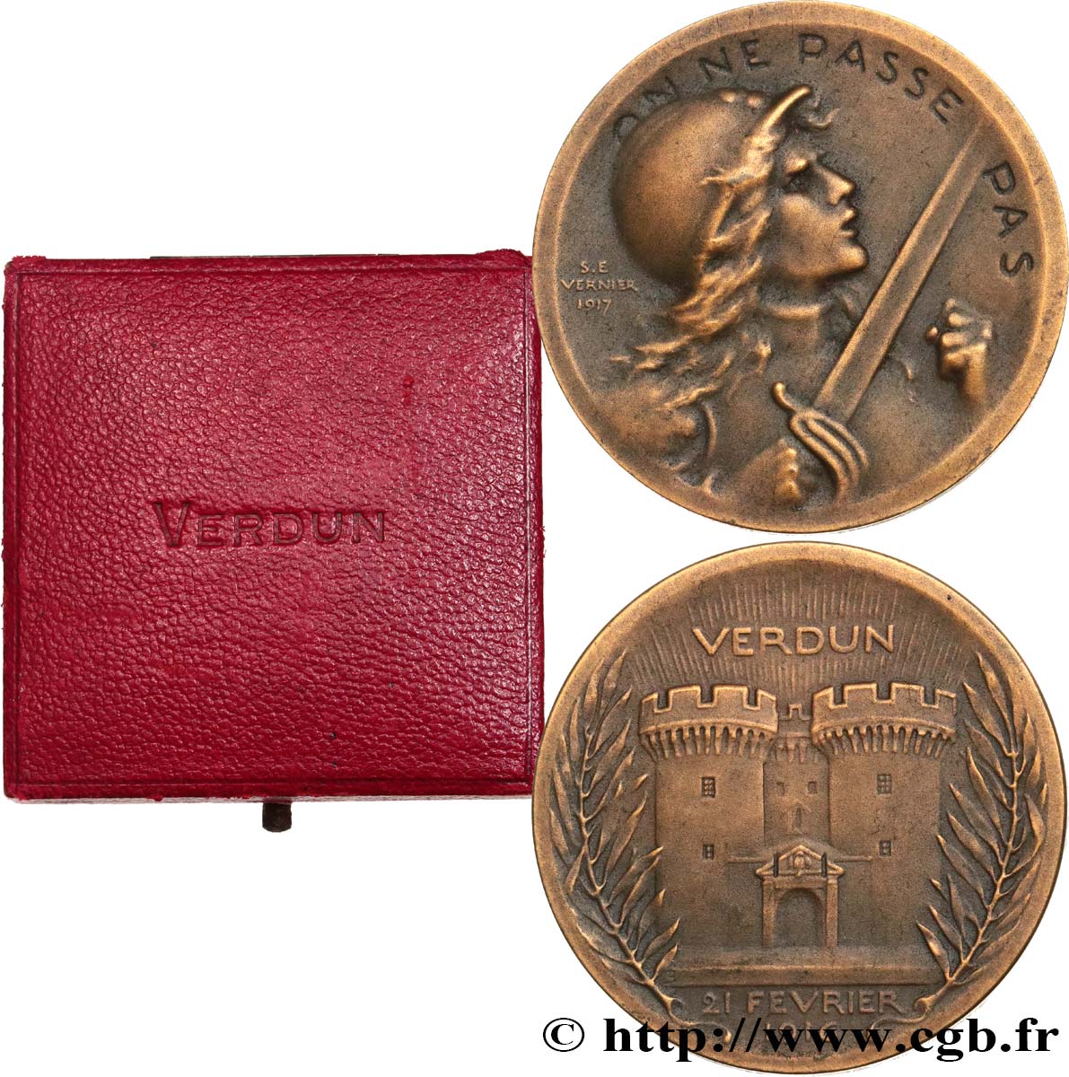 TROISIÈME RÉPUBLIQUE Médaille commémorative de la bataille de Verdun TTB