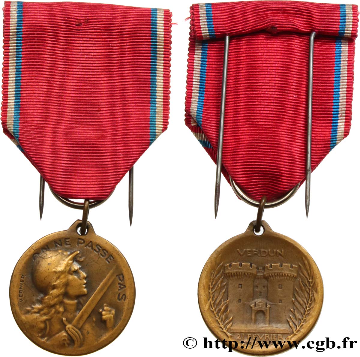 III REPUBLIC Médaille commémorative de la bataille de Verdun XF