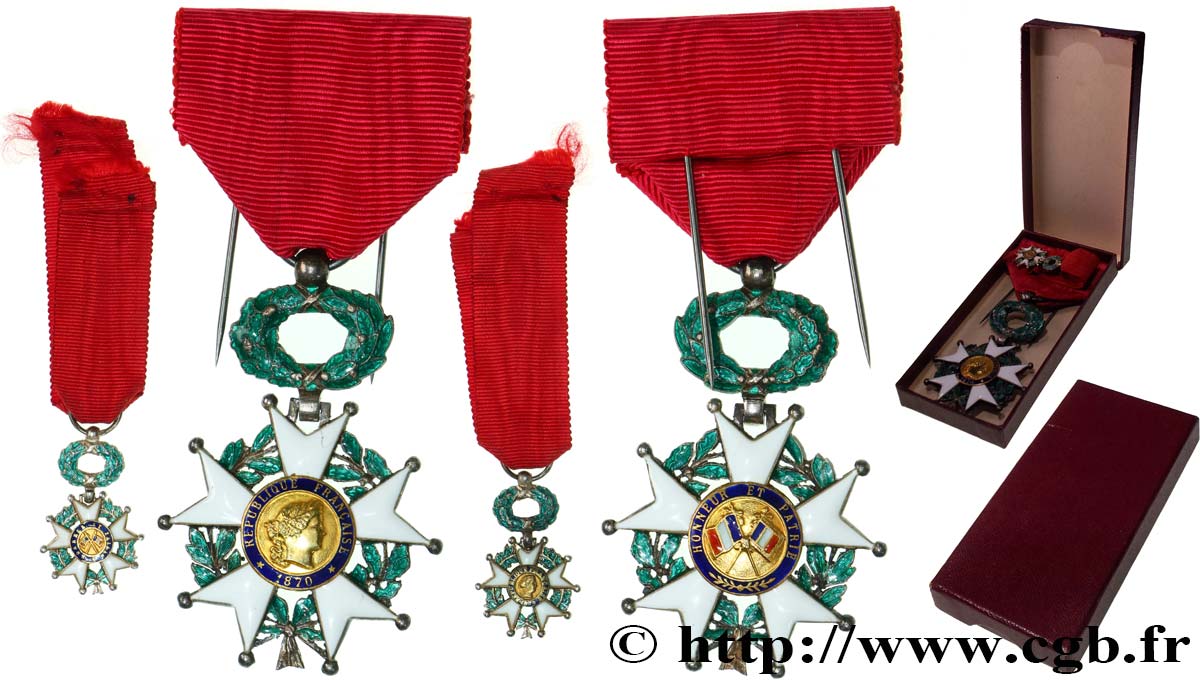 TROISIÈME RÉPUBLIQUE Légion d’Honneur - Chevalier et sa miniature TTB+
