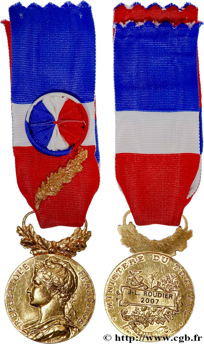 Médaille du Travail Grand Or en métal doré