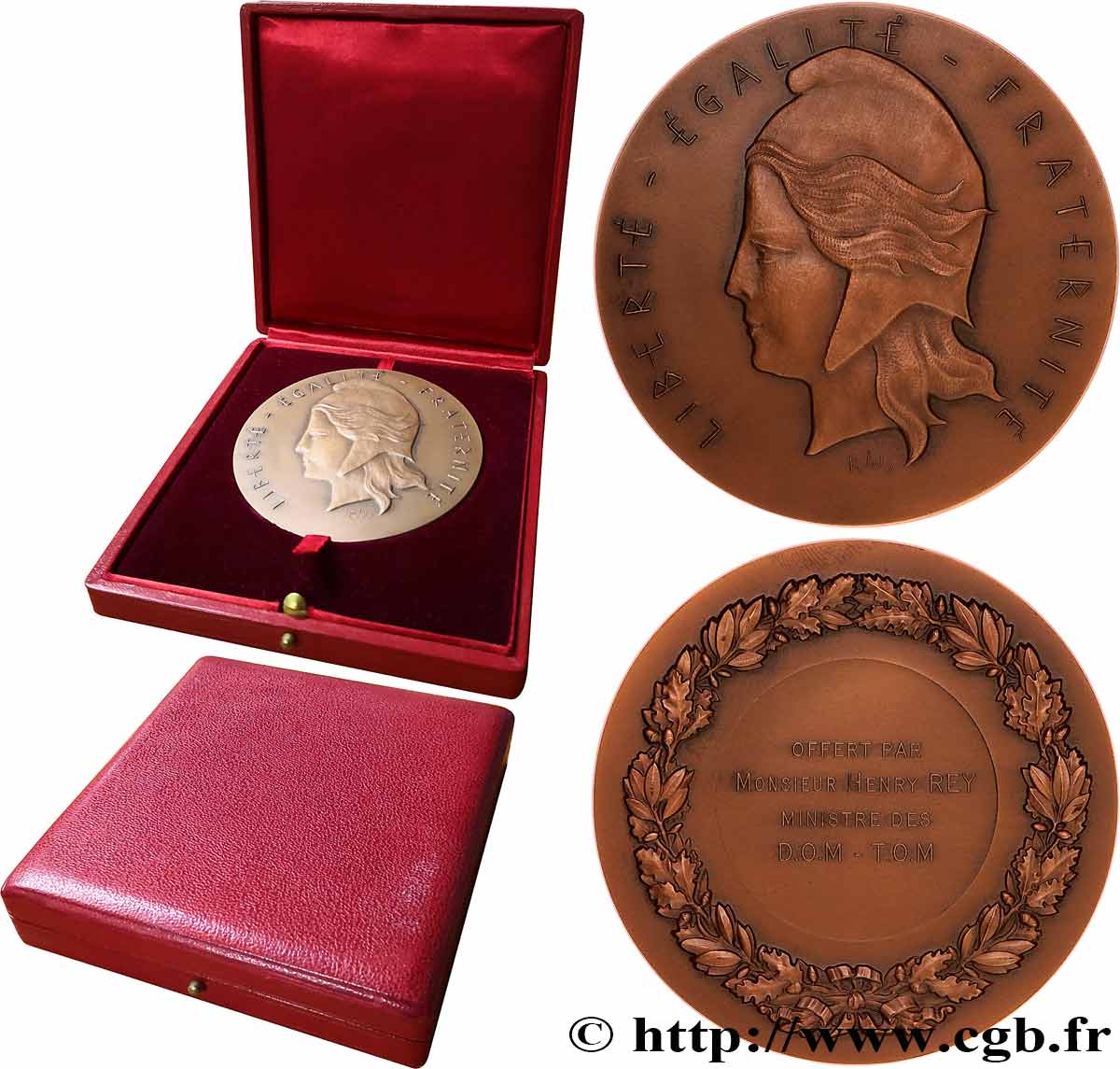 QUINTA REPUBLICA FRANCESA Médaille, offerte par le ministre des D.O.M.-T.O.M. EBC