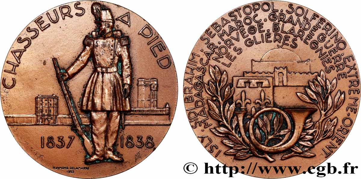 VIERTE FRANZOSISCHE REPUBLIK Médaille, Chasseurs à pied SS