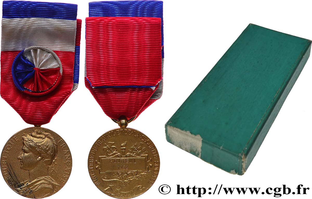 QUATRIÈME RÉPUBLIQUE Médaille d’honneur du Travail, Ministère du Travail et de la Sécurité Sociale, Vermeil SUP