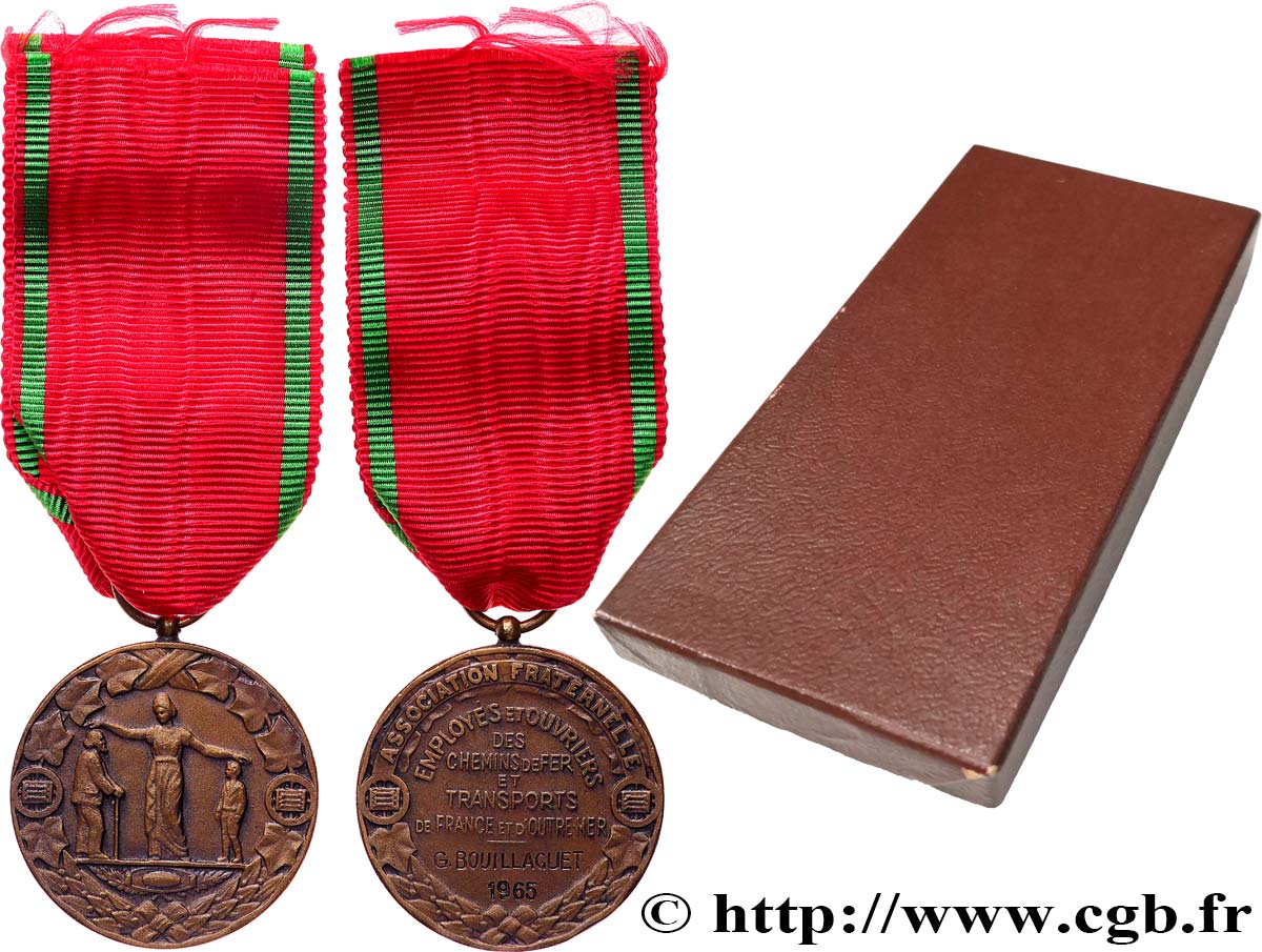 QUINTA REPUBLICA FRANCESA Médaille, Association fraternelle des employés et ouvriers des chemins de fer et transports de France et Outre-mer MBC+