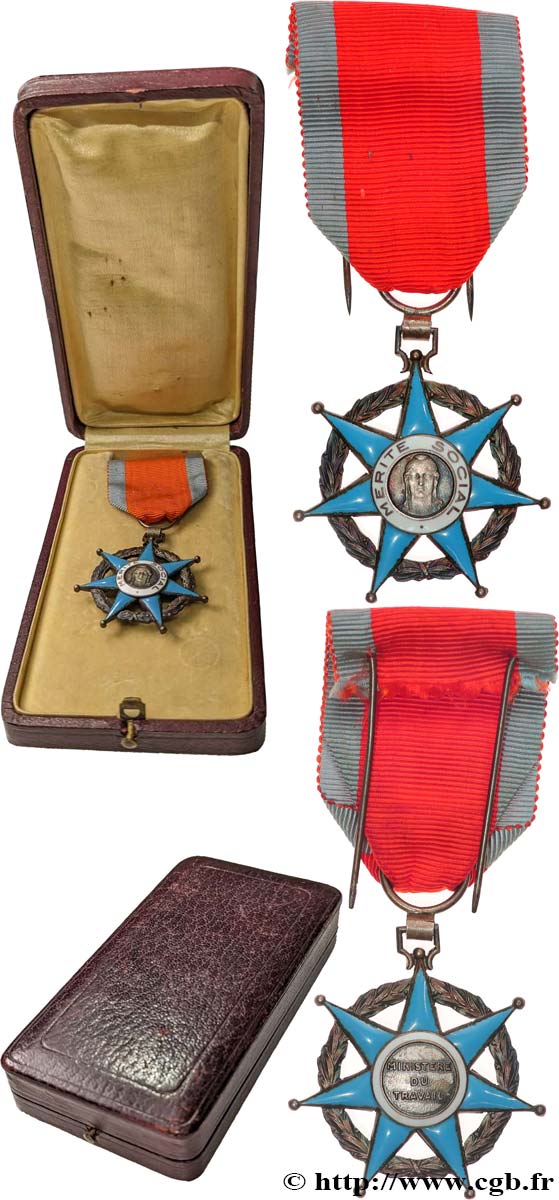 III REPUBLIC Médaille de l’ordre du mérite sociale AU