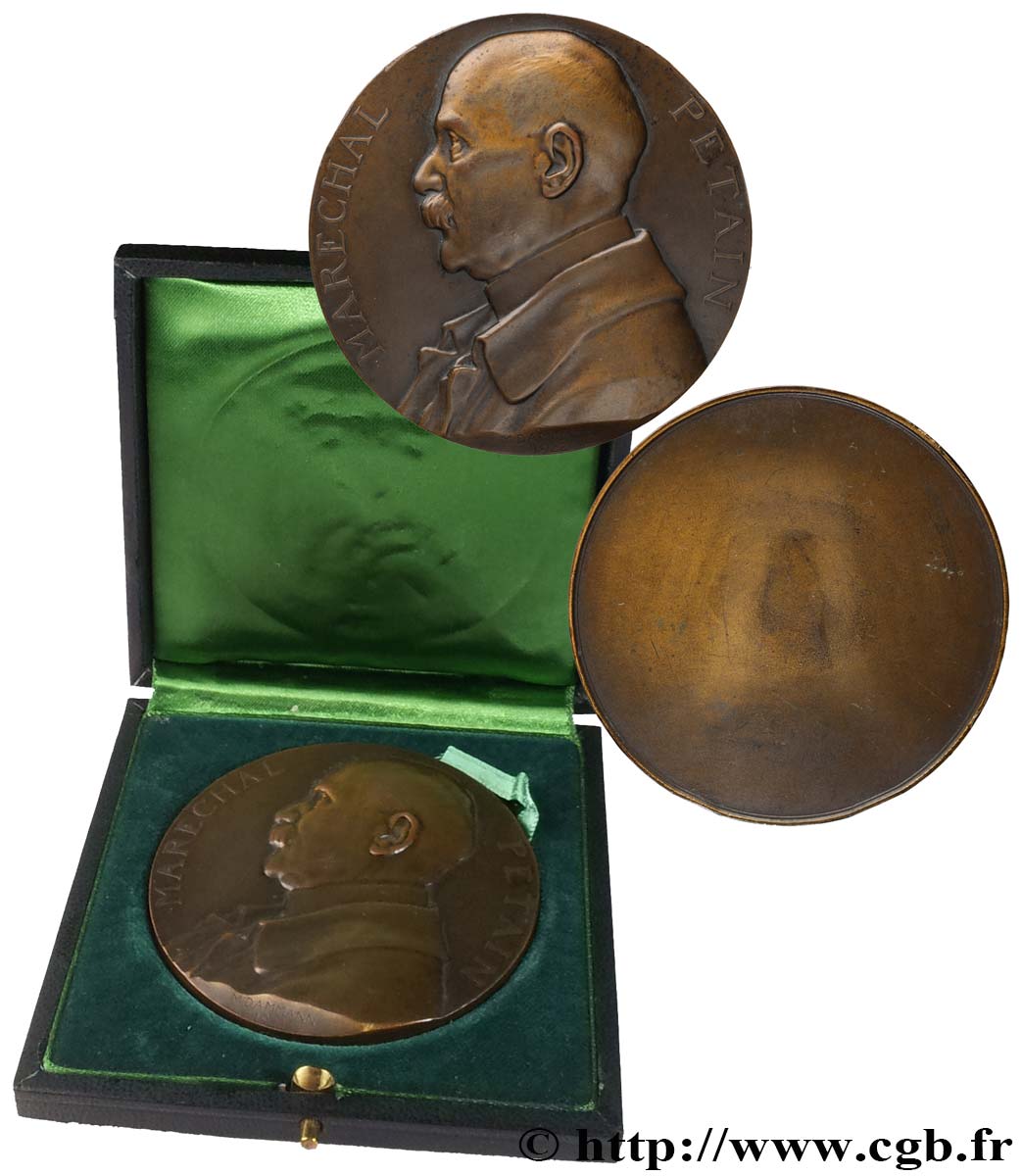 TROISIÈME RÉPUBLIQUE Médaille, Maréchal Pétain TTB